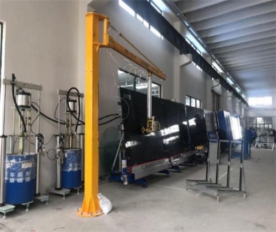 中空玻璃自動(dòng)打膠機(jī)的操作調(diào)試要注意什么？